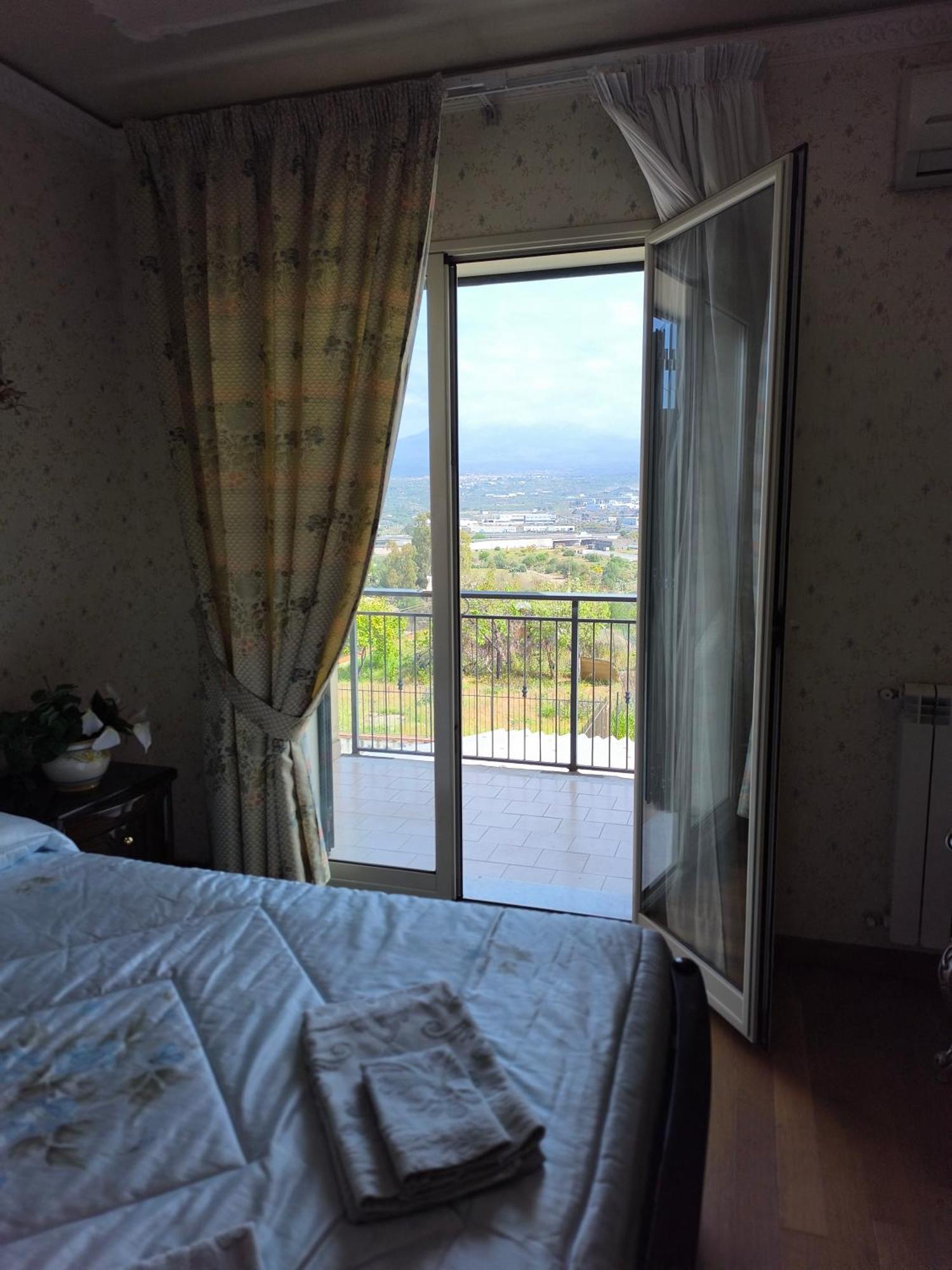 Bed & Breakfast Kalinka Bed & Breakfast Motta Sant' Anastasia Luaran gambar