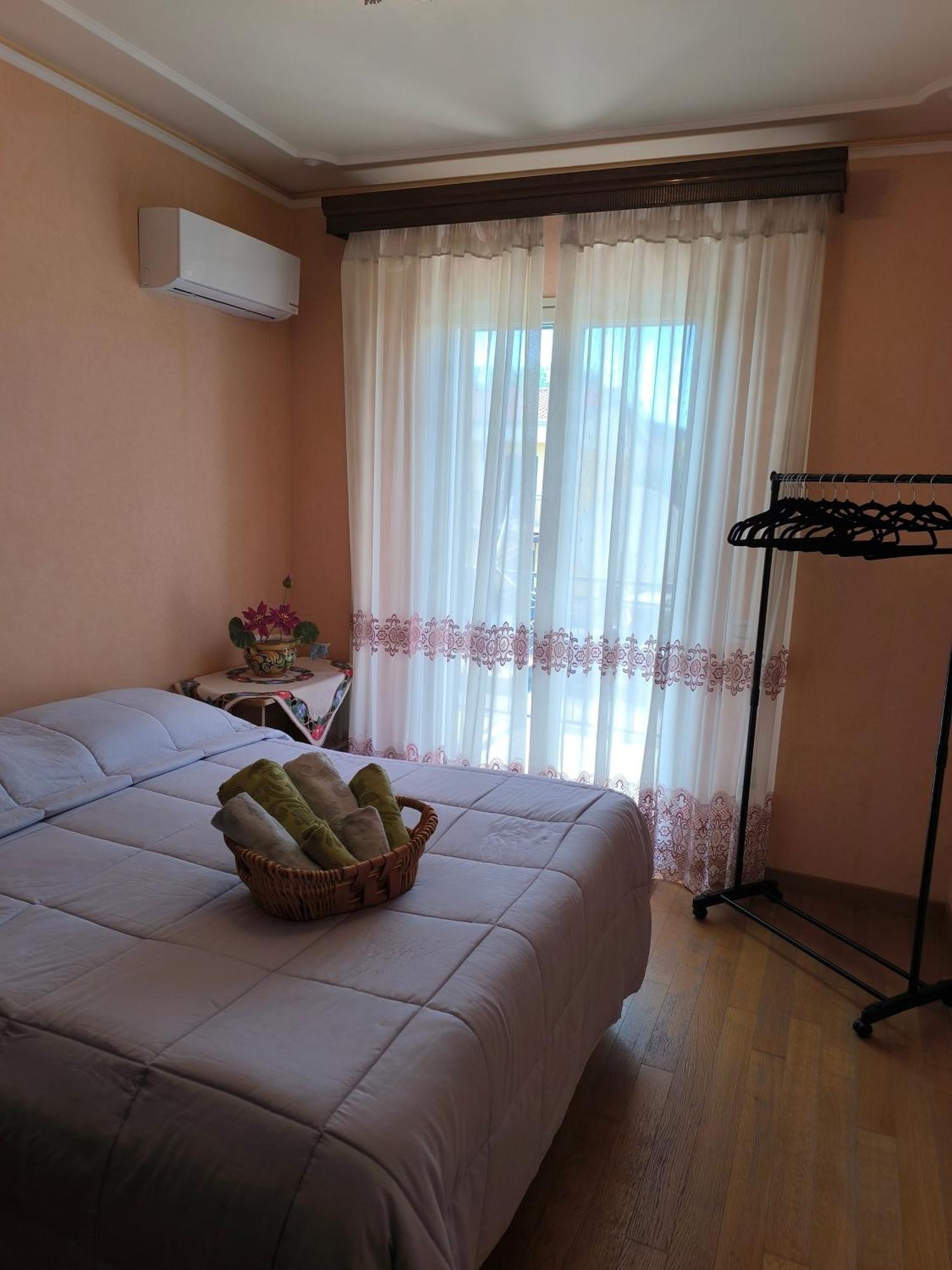 Bed & Breakfast Kalinka Bed & Breakfast Motta Sant' Anastasia Luaran gambar
