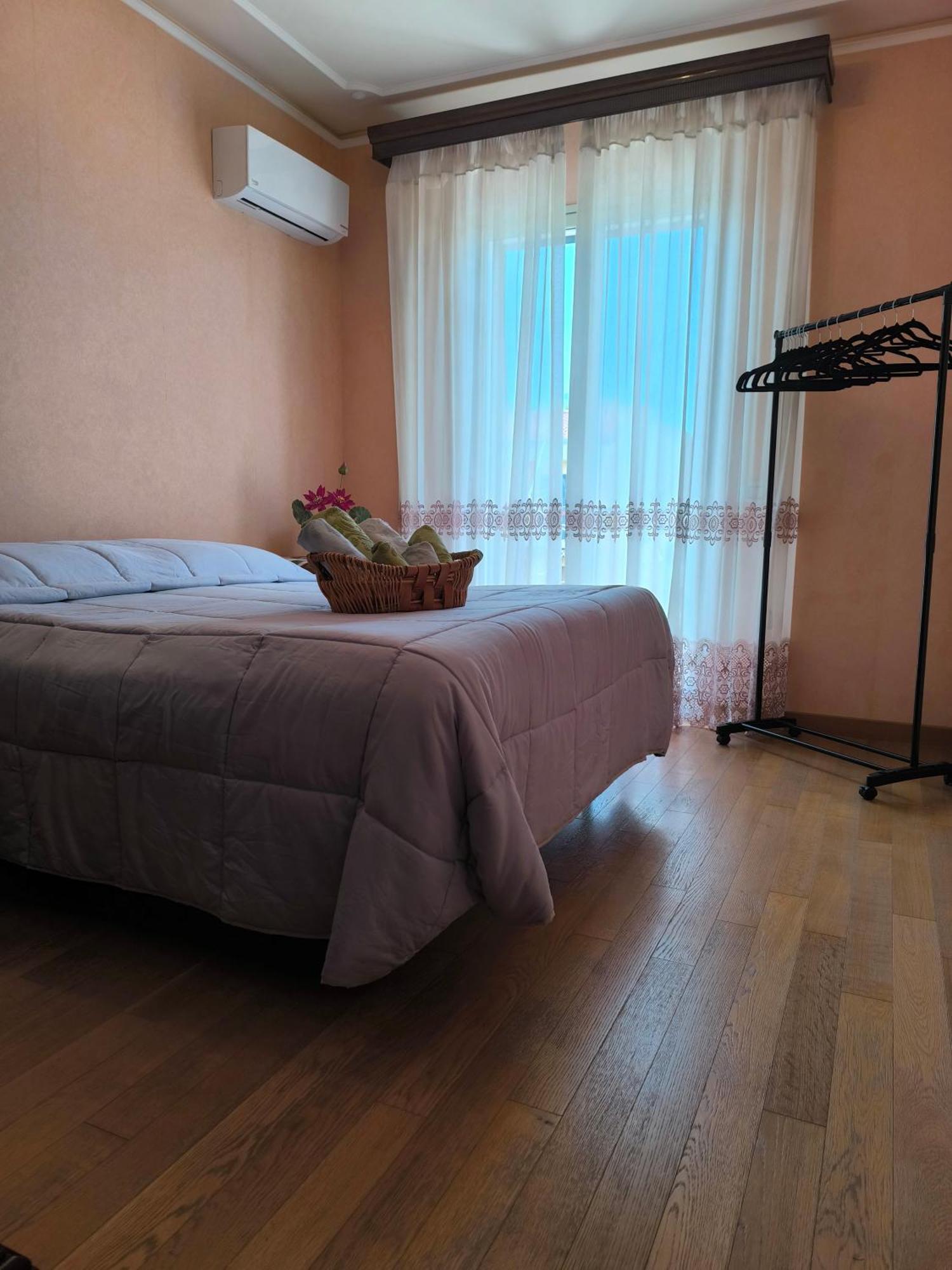 Bed & Breakfast Kalinka Bed & Breakfast Motta Sant' Anastasia Luaran gambar